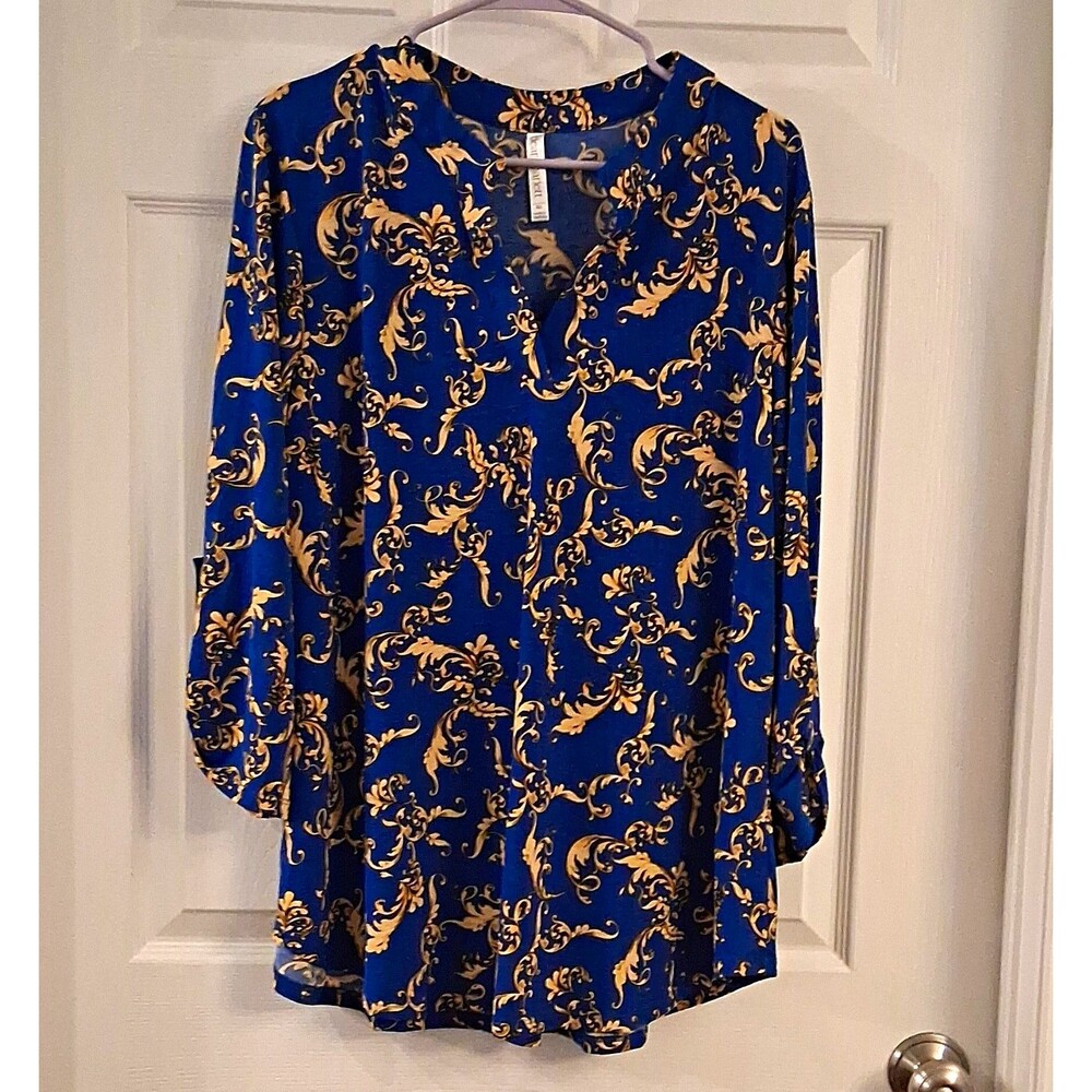 Dear Scarlett Size XL Women's Blue/Gold Scroll V-Neck 3/4 Sleeve Tunic Blouse